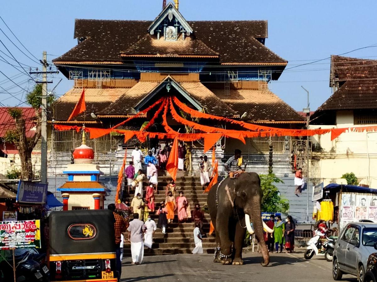 Swasthi Griha Villa Aranmula Eksteriør bilde
