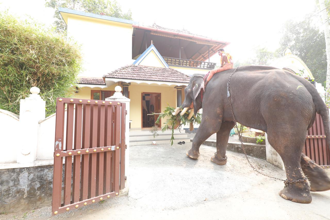 Swasthi Griha Villa Aranmula Eksteriør bilde