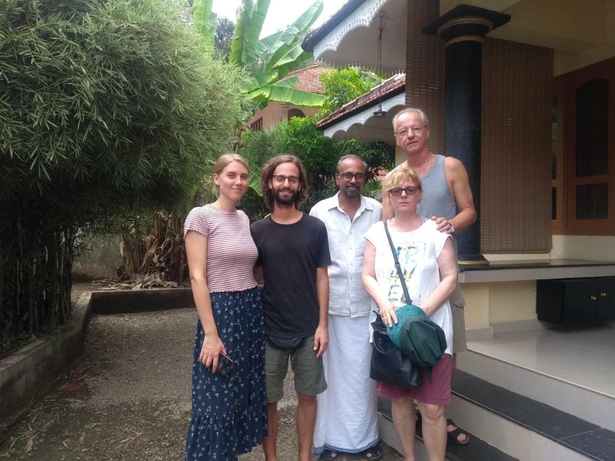 Swasthi Griha Villa Aranmula Eksteriør bilde